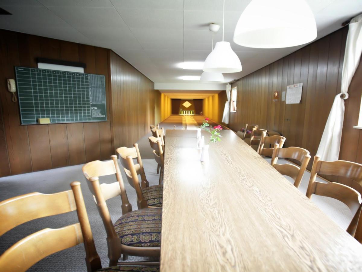 Zur Eiche Hotel Оверат Екстериор снимка